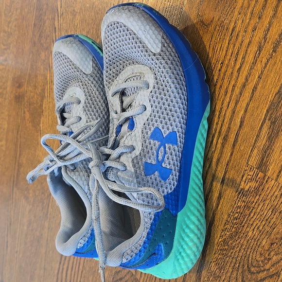 Under Armour Sneakers - Picture 4 of 7